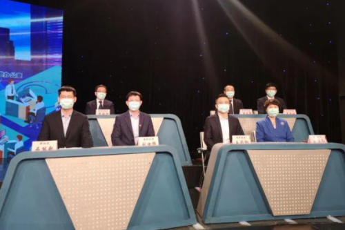 九洲電氣亮相“春風行動云聘會” 趙曉紅總裁應邀接受現場采訪并回答求職者提問 